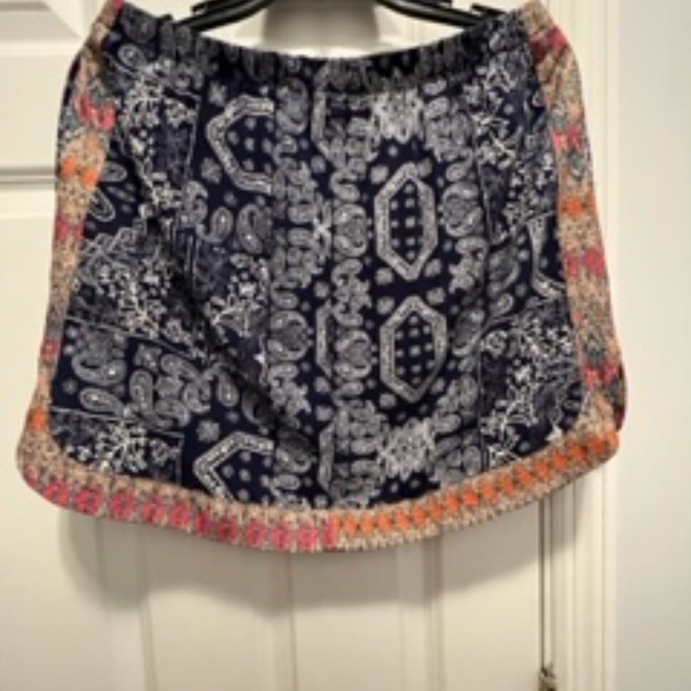 Chelsea  & Violet Large navy paisley patterned printed skirt